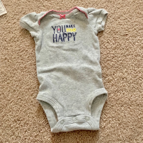 Carters onesie! Bundle 5/$20 - Picture 1 of 2